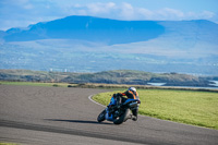 anglesey-no-limits-trackday;anglesey-photographs;anglesey-trackday-photographs;enduro-digital-images;event-digital-images;eventdigitalimages;no-limits-trackdays;peter-wileman-photography;racing-digital-images;trac-mon;trackday-digital-images;trackday-photos;ty-croes